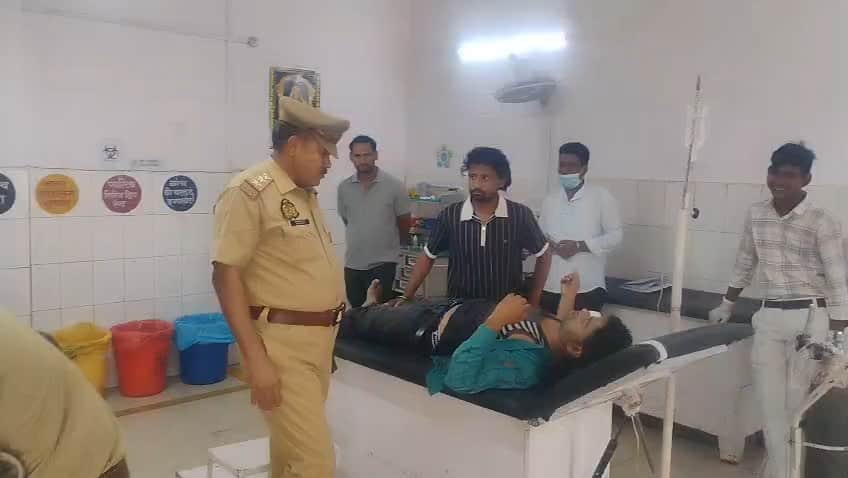 Etawah Brother in law and his sisters husband clash over dispute of sorcery both sustain injuries in stabbing