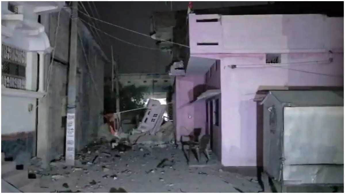 siwan firecracker factory blast almapur village five deaths