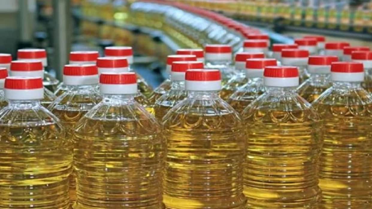 Dausa: Major action by the Food Safety Department ahead of Diwali; 1,348 kg of soybean oil seized