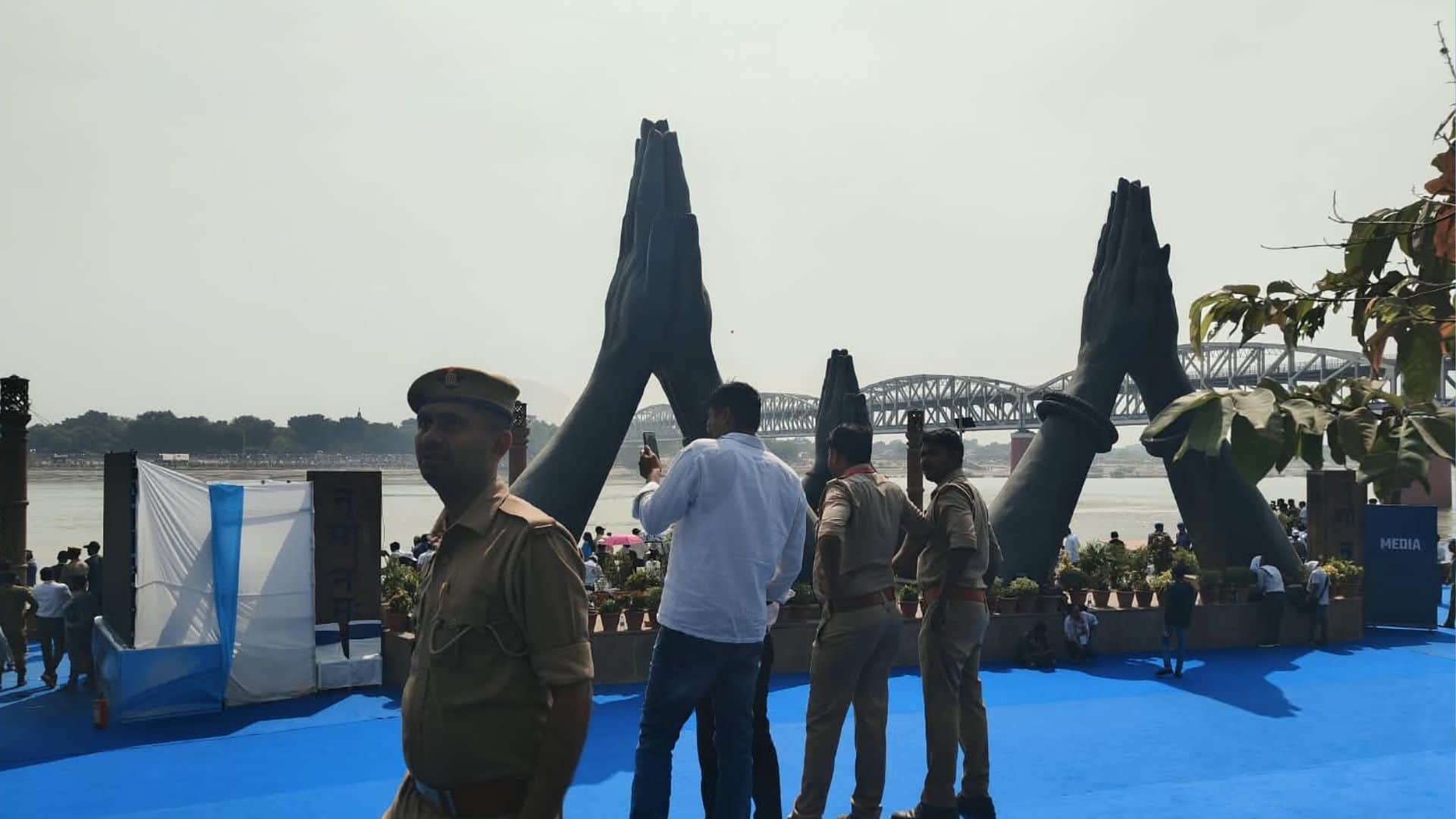 air show second day in varanasi thousands of spectators arriving at Namo Ghat