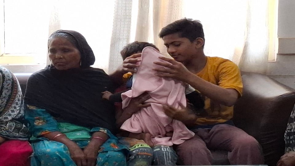 Women staged protest at Municipal Corporation over demolition of houses