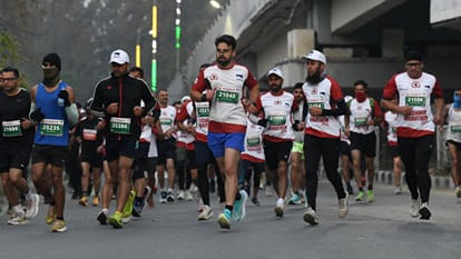 J&K CM Omar Abdullah flags of Kashmir Marathon Srinagar
