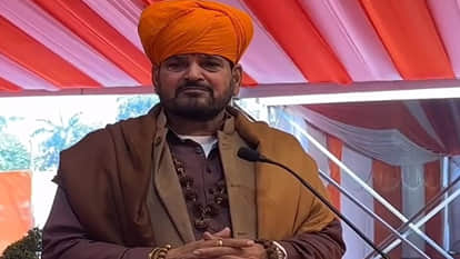 पूर्व सांसद बृजभूषण शरण सिंह
