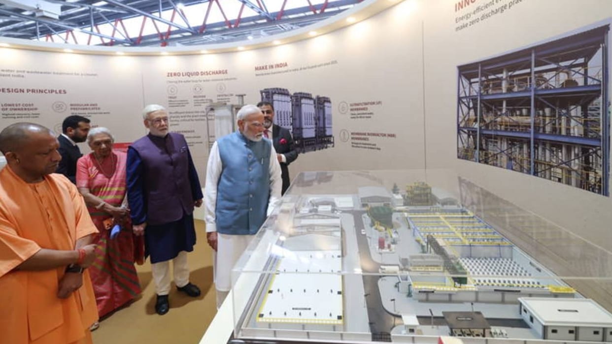 Banaras to Become Garment Hub City of Sarees Transforms for Global Stage with Exports Reaching US and Europe