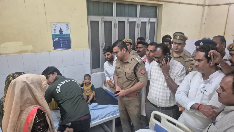 Firozabad road accident 17 people run over by car riders trying to stop them five dead