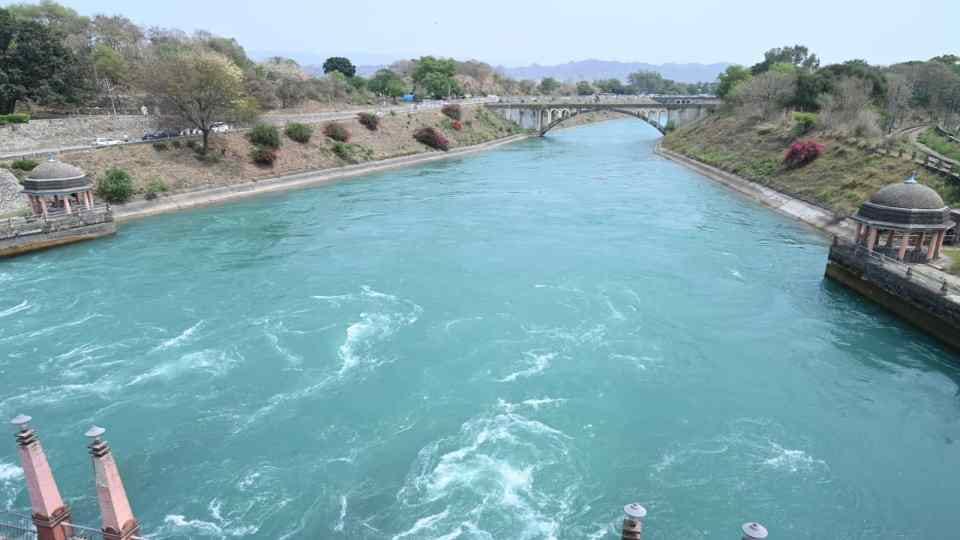 Water levels in Bhakra and Pong dams have decreased