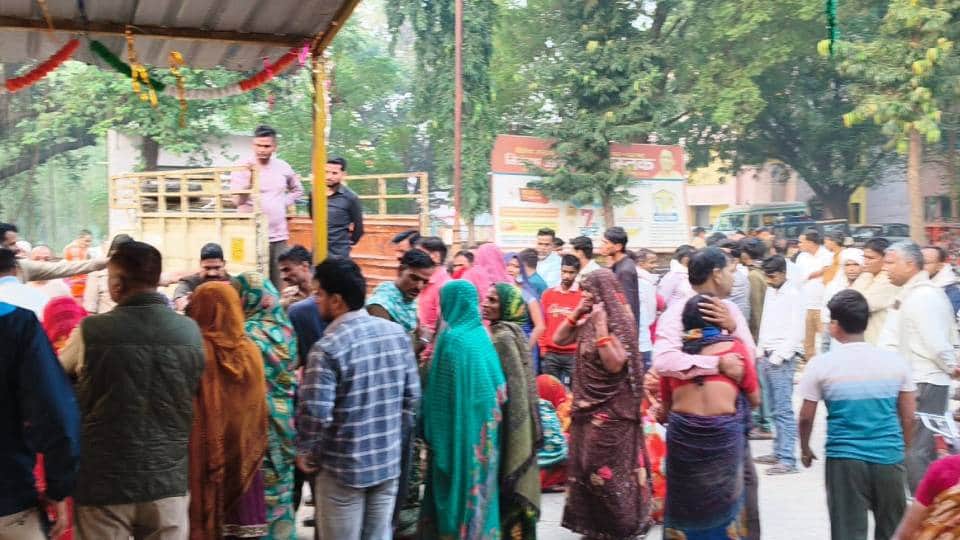 Two people died and PRD jawan injured when speeding vehicle collided with them in Sitapur