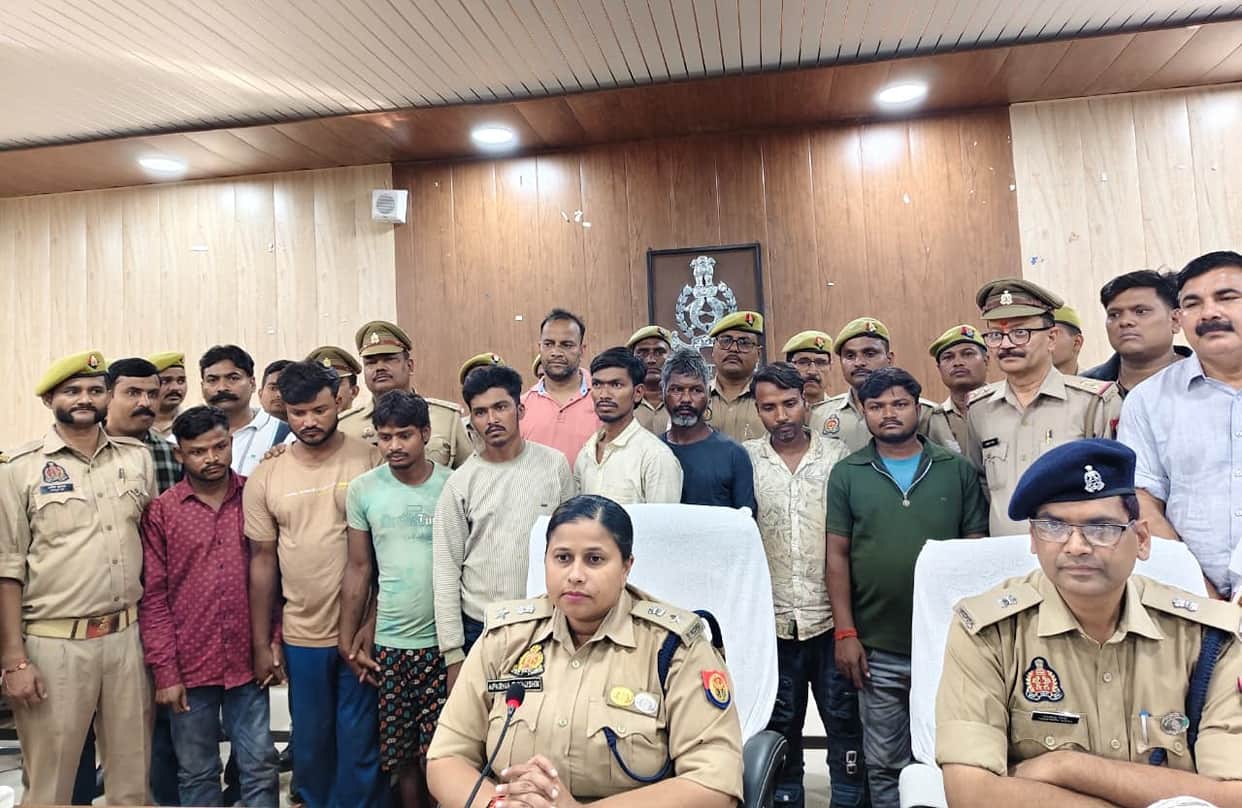 Mirzapur Used selling honey and toys as cover for reconnaissance eight members of Kharwar gang arrested jewell
