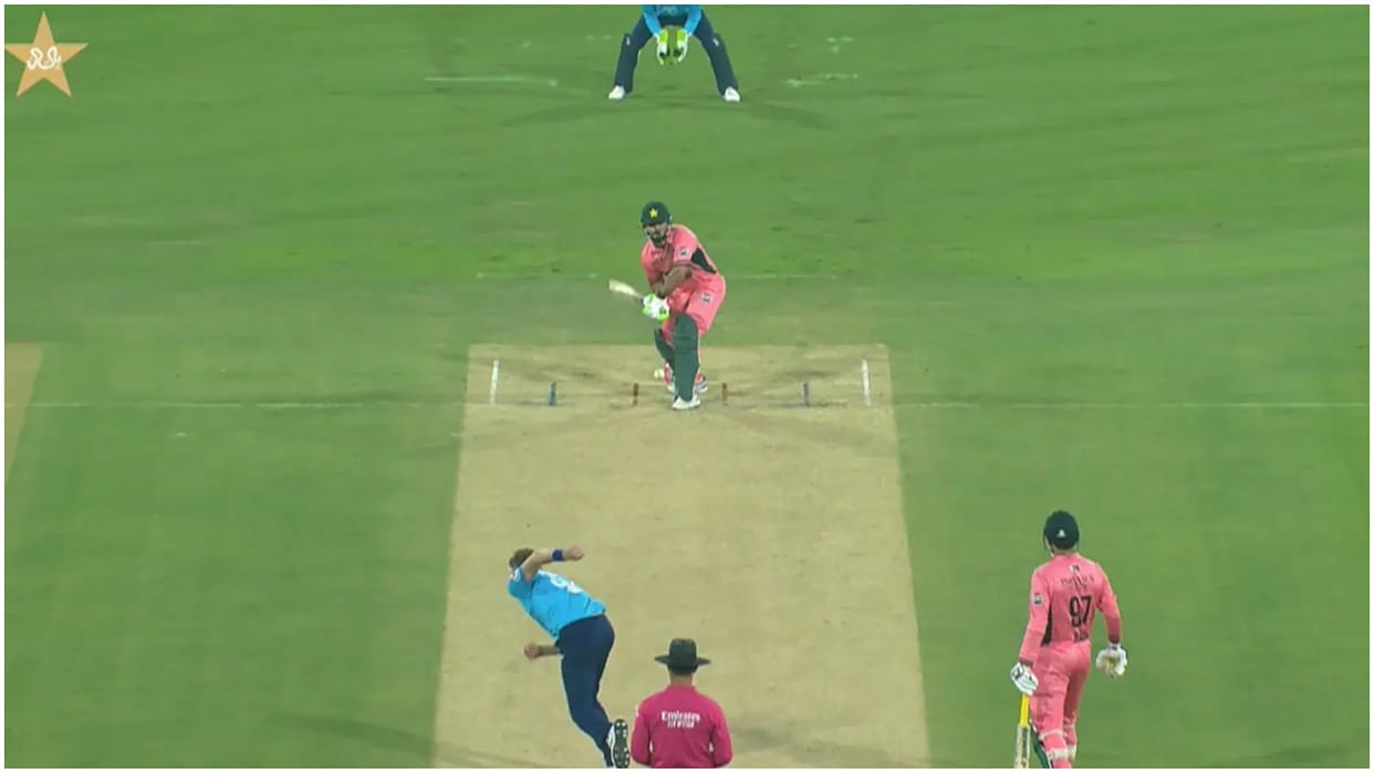 Shadab Khan's DRS Twist After 'England Win' Announcement Helps Pakistan Seal Final Spot