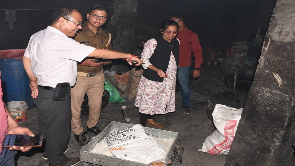 Raid on the quality of festive goods in Haldwani