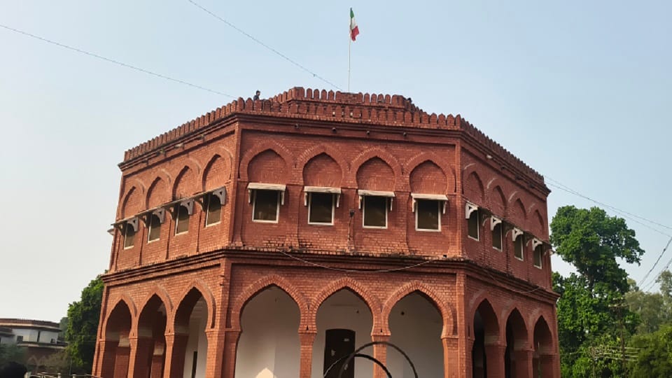 Posting of voters list on notice board
