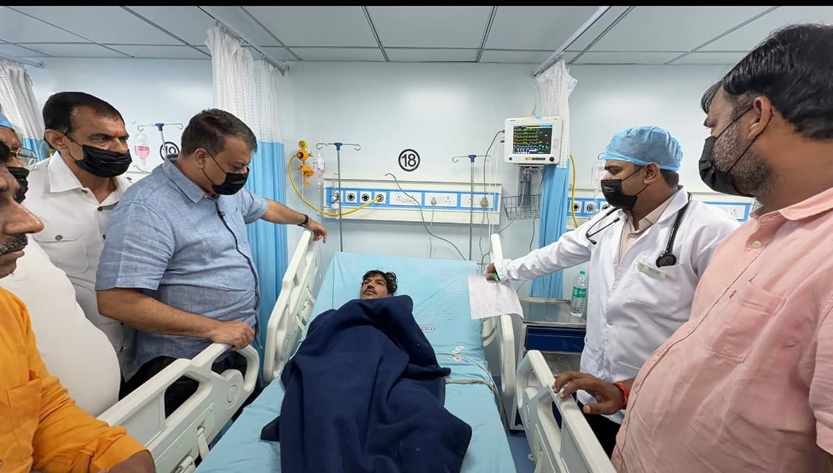 देवास: अवैध शराबकांड में दस से ज्यादा मौतें, फरार मैनेजर सहित दस लोगों हुए गिरफ्तार