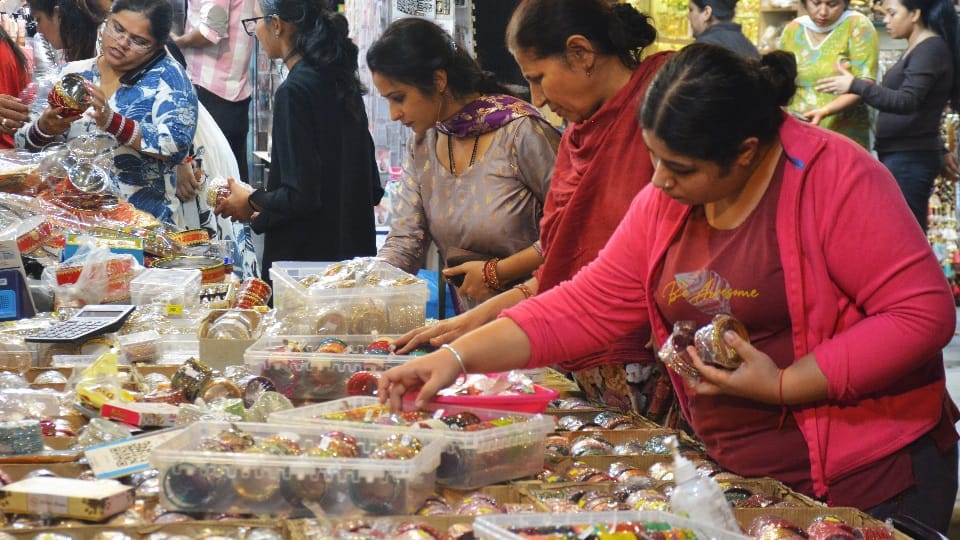 Karwachauth 2026 in chandigarh market