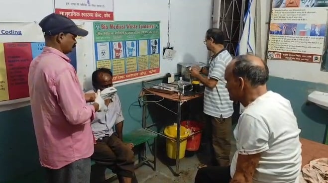 उरई: गाय बांधने को लेकर सगे भाइयों में खूनी संघर्ष, जमकर चले लाठी-डंडे, दोनों के फटे सिर, अस्पताल में भर्ती