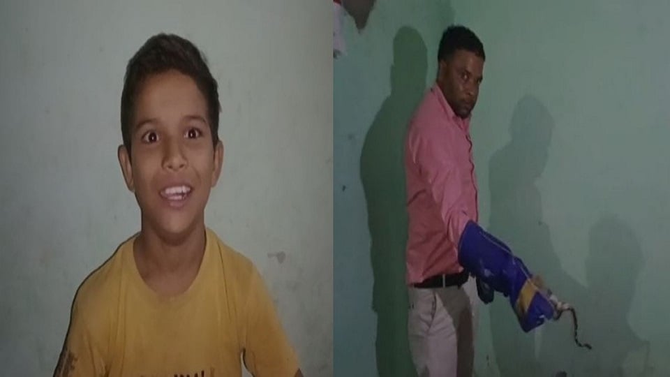 हाथरस: घर में निकला सांप, देख बच्चे ने डायल 112 पर किया कॉल, समझदारी से बची जान