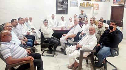 सवर्ण समाज के लोग