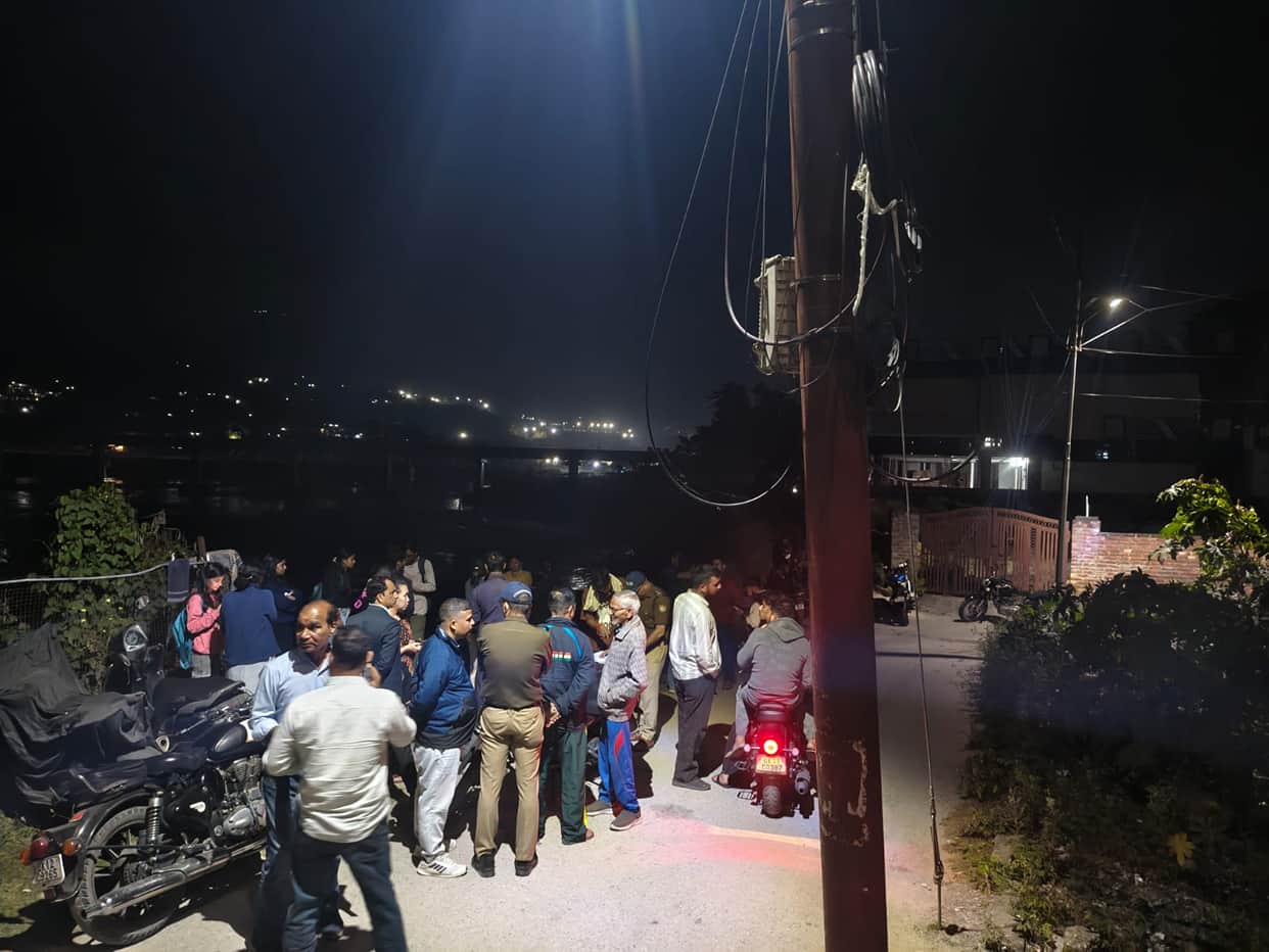 Srinagar Garhwal University student swept away in Alaknanda River SDRF searching