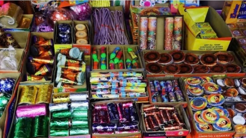 भोपाल में दिवाली पर सख्ती: पटाखा दुकानों का पास रहेंगी फायर टीमें, बिजली लाइन के पास दुकान तो होगी कार्रवाई