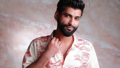 Harsh Gujral Crack Joke On Criminals In Up Infront Of Cm Yogi Adityanath