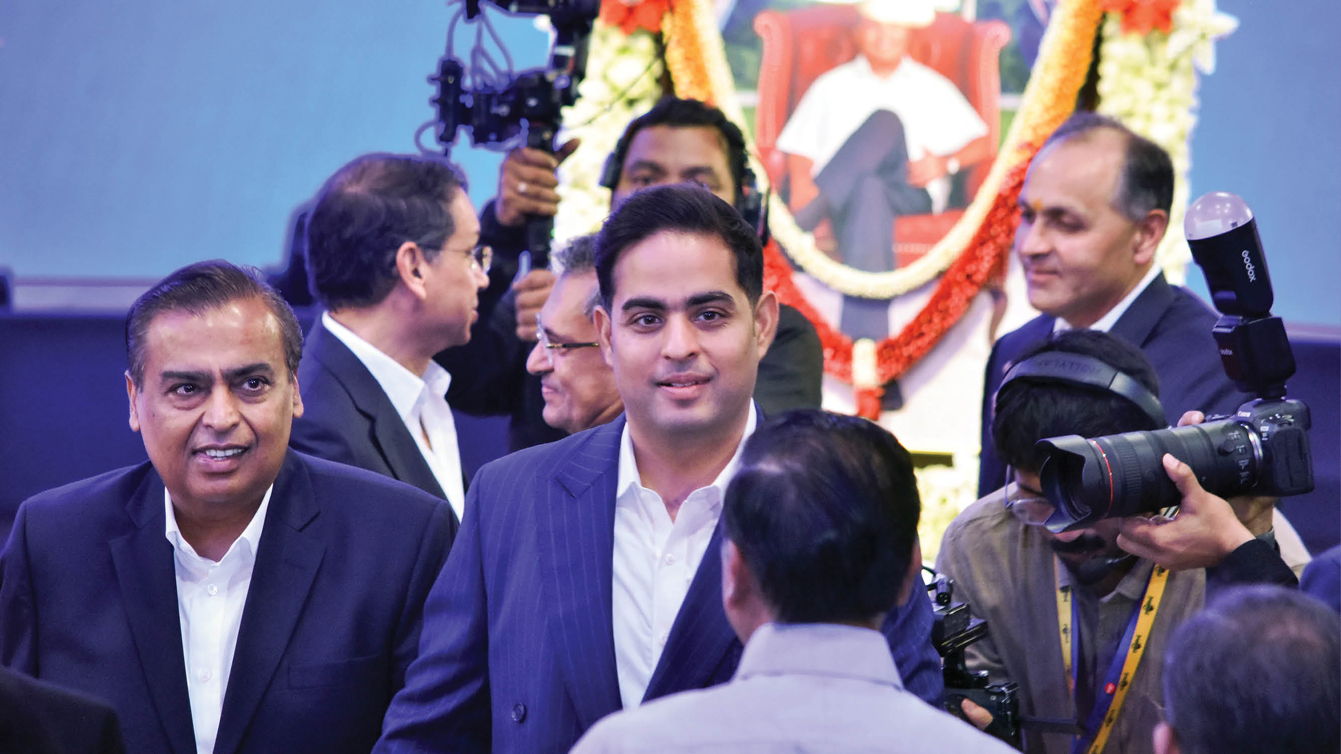 Jio Listing Gallery: Ambani Calls Jio Listing 'A New Beginning', Urges Employees to Empower India in AI Age
