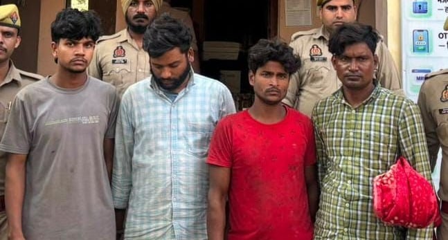 Kanpur Four cunning individuals arrested for cutting fiber optic cables from a sewer chamber