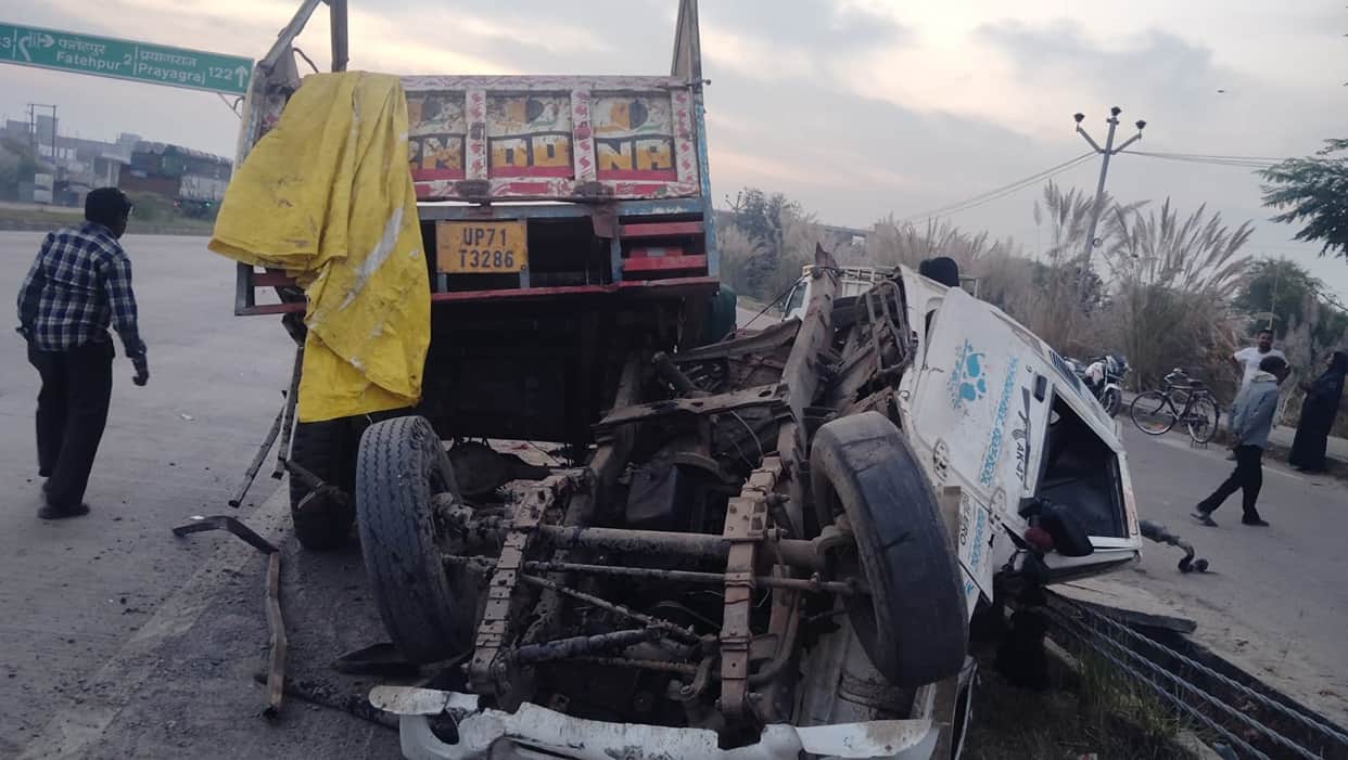 Fatehpur Accident violent collision between truck and  pickup truck two dead and seven injured