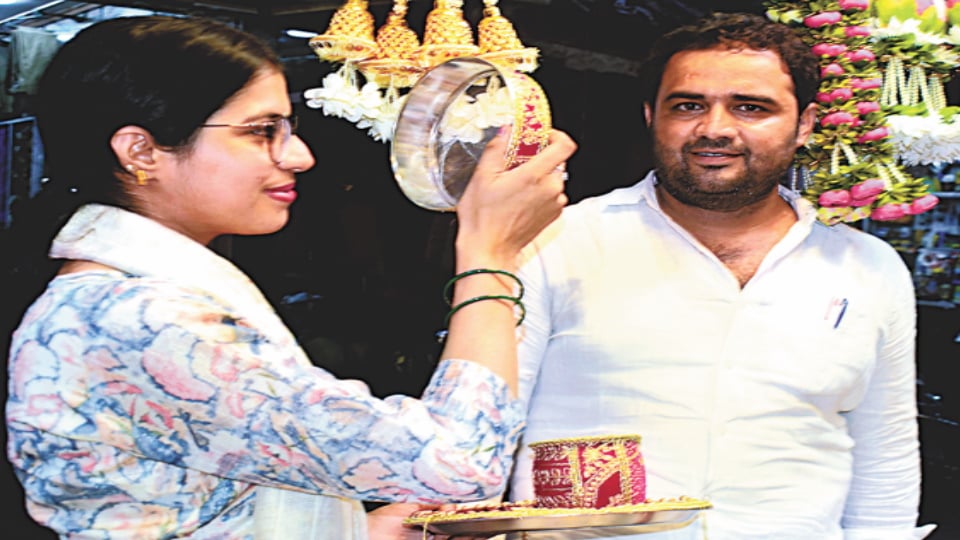 Karwa Chauth 2026: Moonrise in Meerut at 8:09 PM on October 29