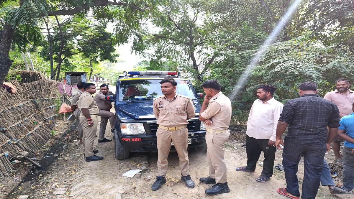 शाहजहांपुर में वारदात: कुल्हाड़ी से वार कर महिला की हत्या, आरोपी पति बच्चे को लेकर भागा, तलाश में जुटी पुलिस