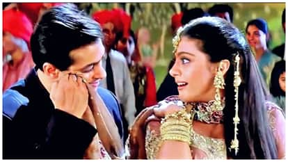 Ghar Aaja Pardesi to Mera chand Mujhe Aaya hai Nazar songs On Karva Chauth