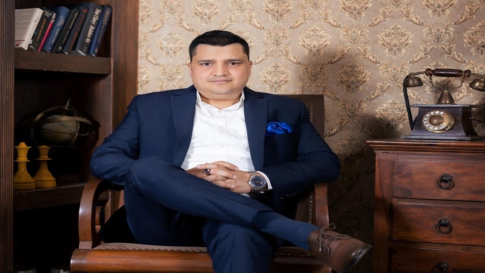 नोएडा: आगरा से शुरू हुआ सफर, आज 10 हजार करोड़ का कारोबार, विजय जैन ने किया नाम