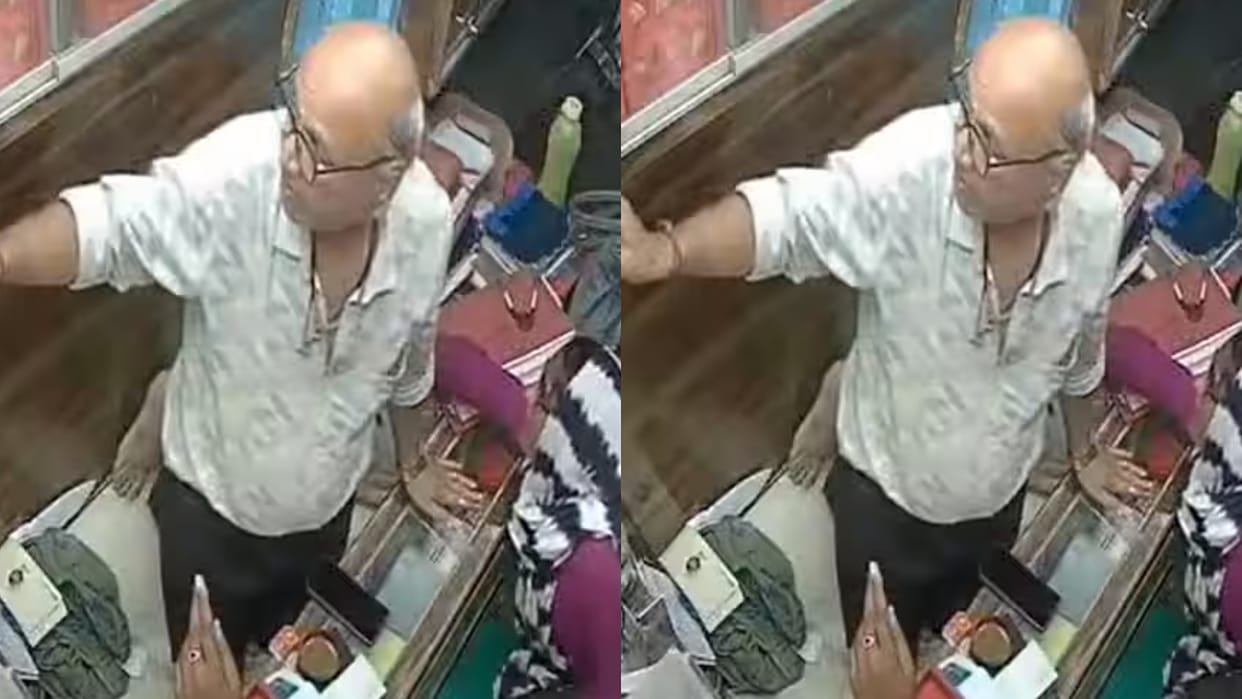 Viral Video Women Pretend to Be Customers Steal Jewellery Box in Seconds