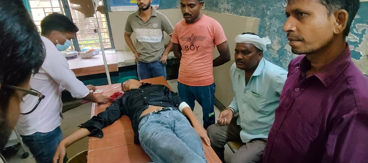 यूपी में हादसा: बुलंदशहर में बाइक और वैन की आमने-सामने टक्कर, एक युवक की मौत; दूसरा गंभीर रूप से घायल