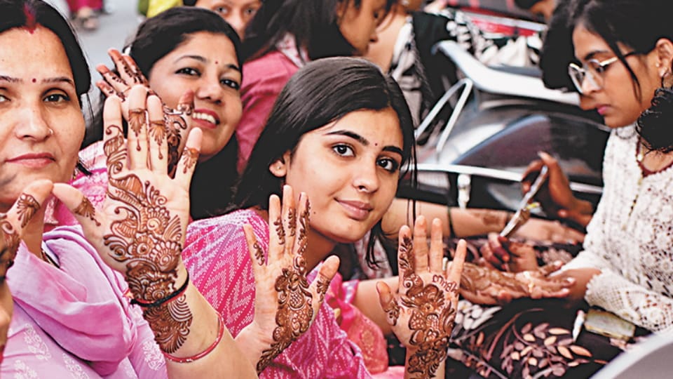 Karwa Chauth 2026: What to Do If the Moon Is Not Visible in Meerut,