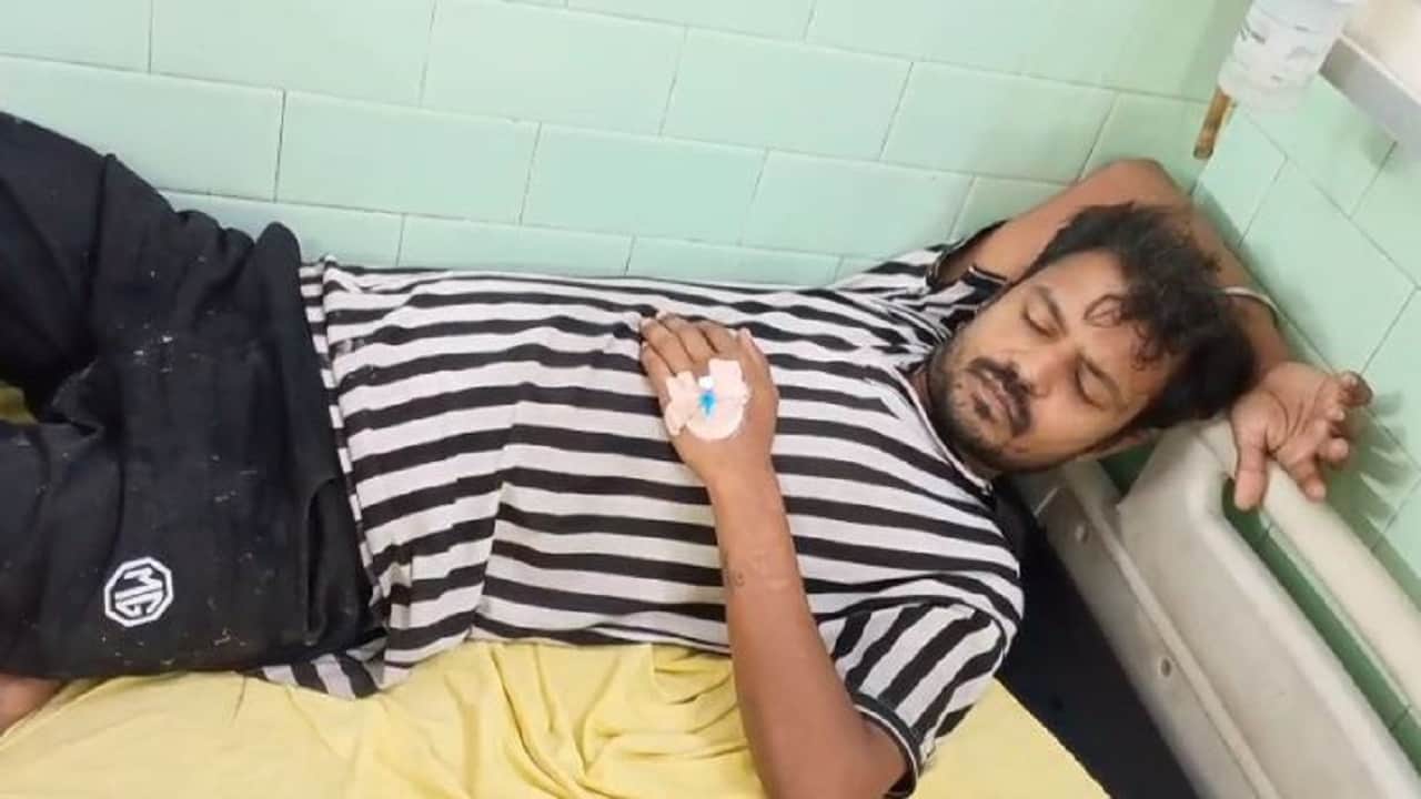 जिला अस्पताल में भर्ती युवक