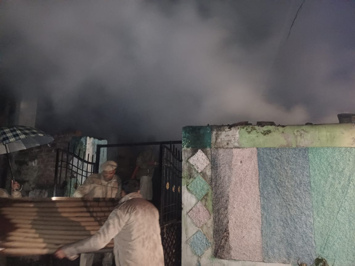 House and kitchen burnt in Daled, property worth lakhs of rupees reduced to ashes