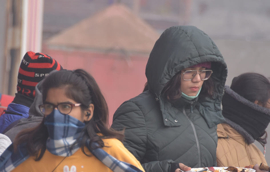 Cold wave left shivering after drizzle