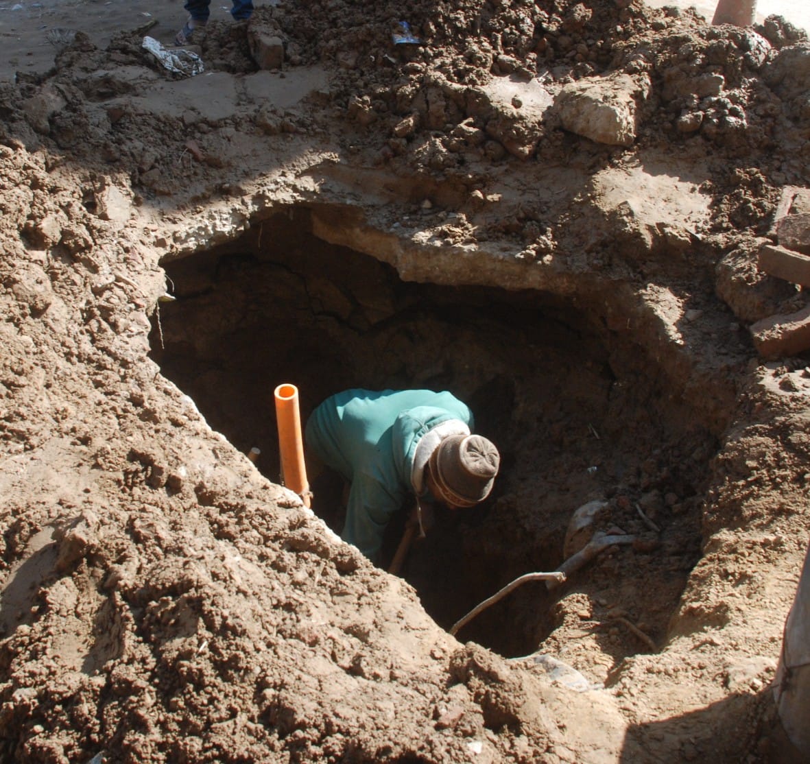 Notice to Think Gas Company, uproar over street uprooting