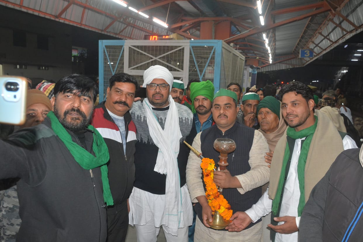 Bhakiyu workers leave to join Kisan Kumbh
