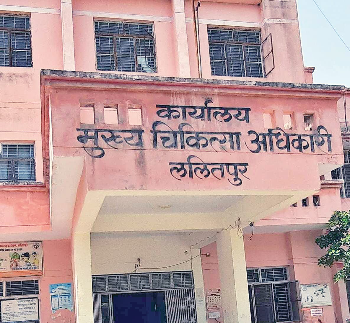 Open hospital in every street only eight registered in the department