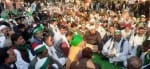 बुढ़ाना तहसील परिसर में धरने पर बैठे भाकियू अराजनैतिक के कार्यकर्ता व अधिकारी।