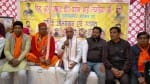 रुडकी रोड पर आयोजित कार्यक्रम को संबोधित करते प्रवीण तोगडिया।