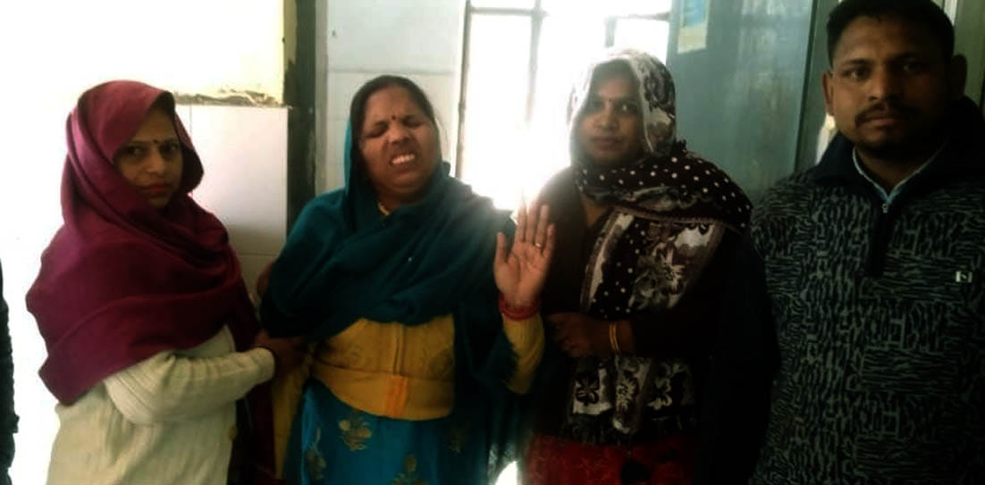 Mohalla Vijay Nagar woman attacked by monkeys