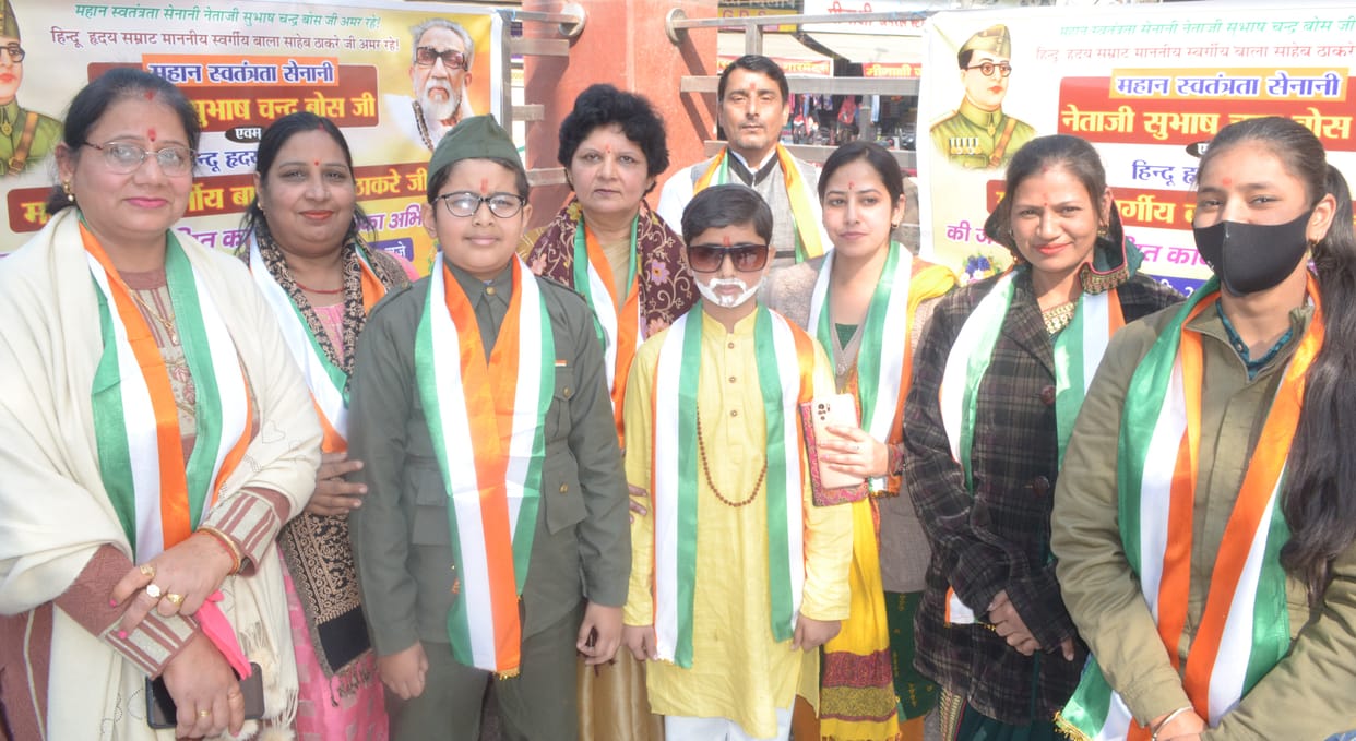 Subhash Chandra Bose was a good guide with the great revolutionary