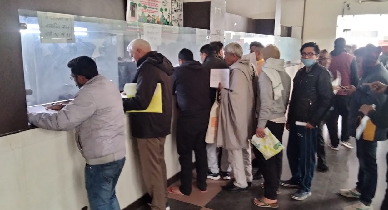 563 complaints came in three days, claim of resolution of 534