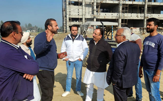 Complete the development work in stipulated time: Gumber
