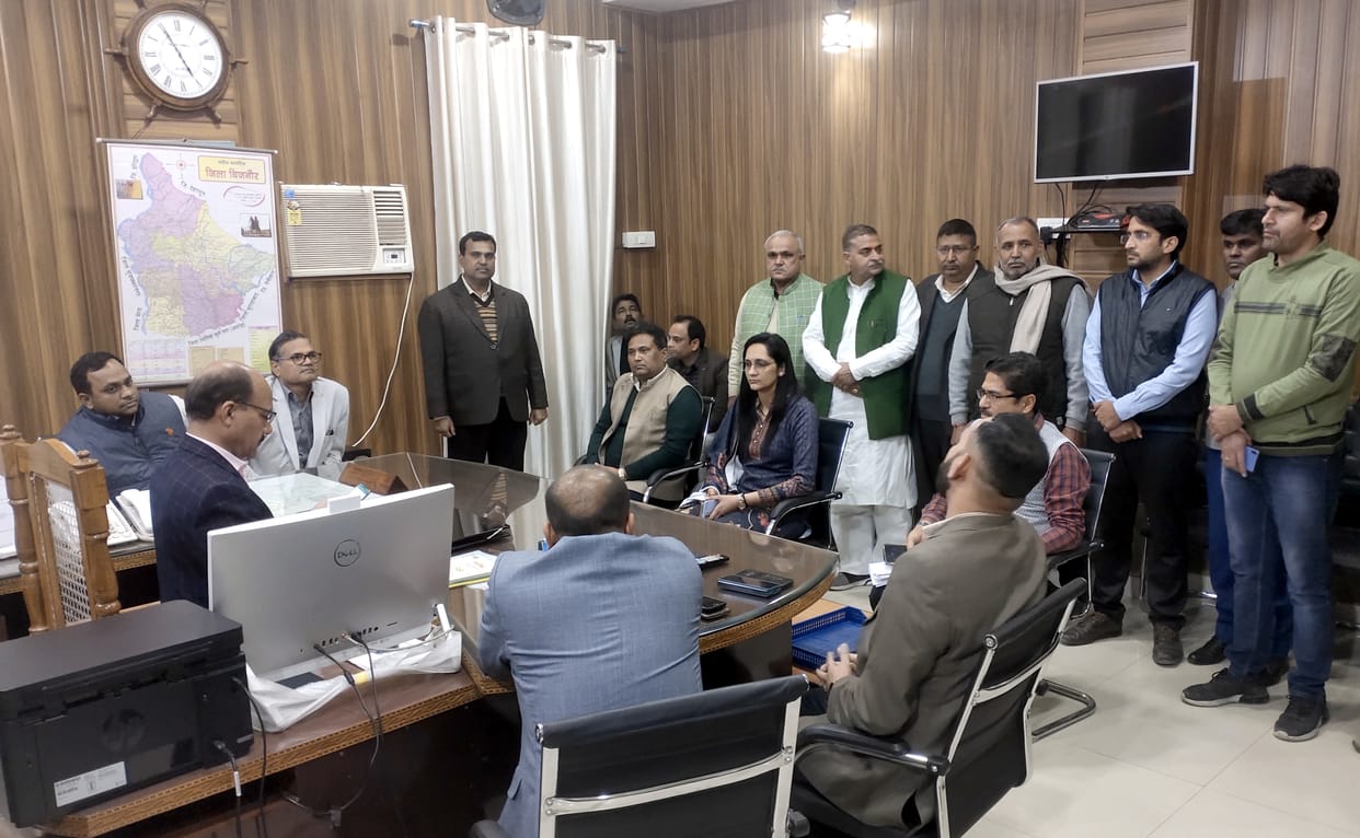 Orders for trial on Tehsildar, mobilized Lekhpal across the district