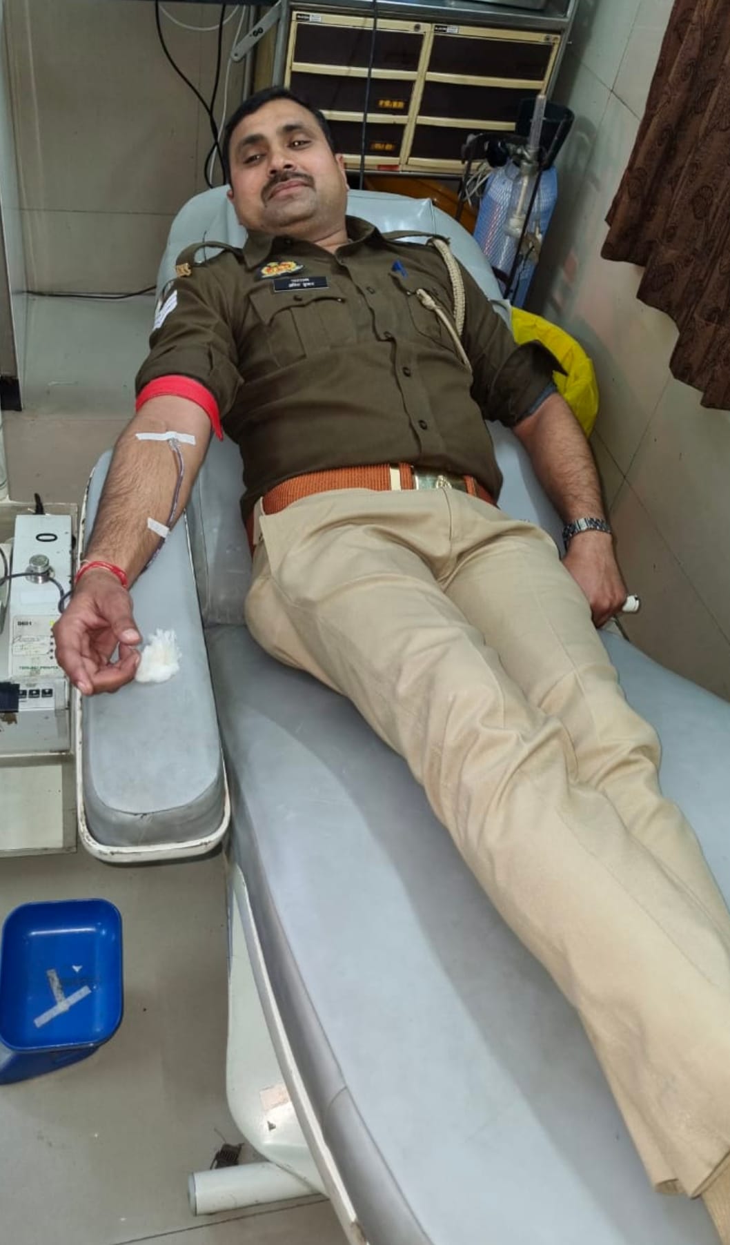 constable donated blood for muslim woman