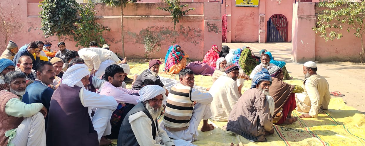 Dharna at the outpost for the recovery of the teenager