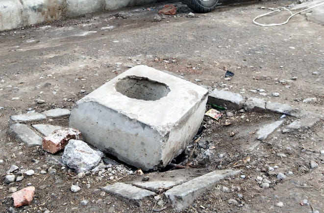 Sewer covers are broken in smart city