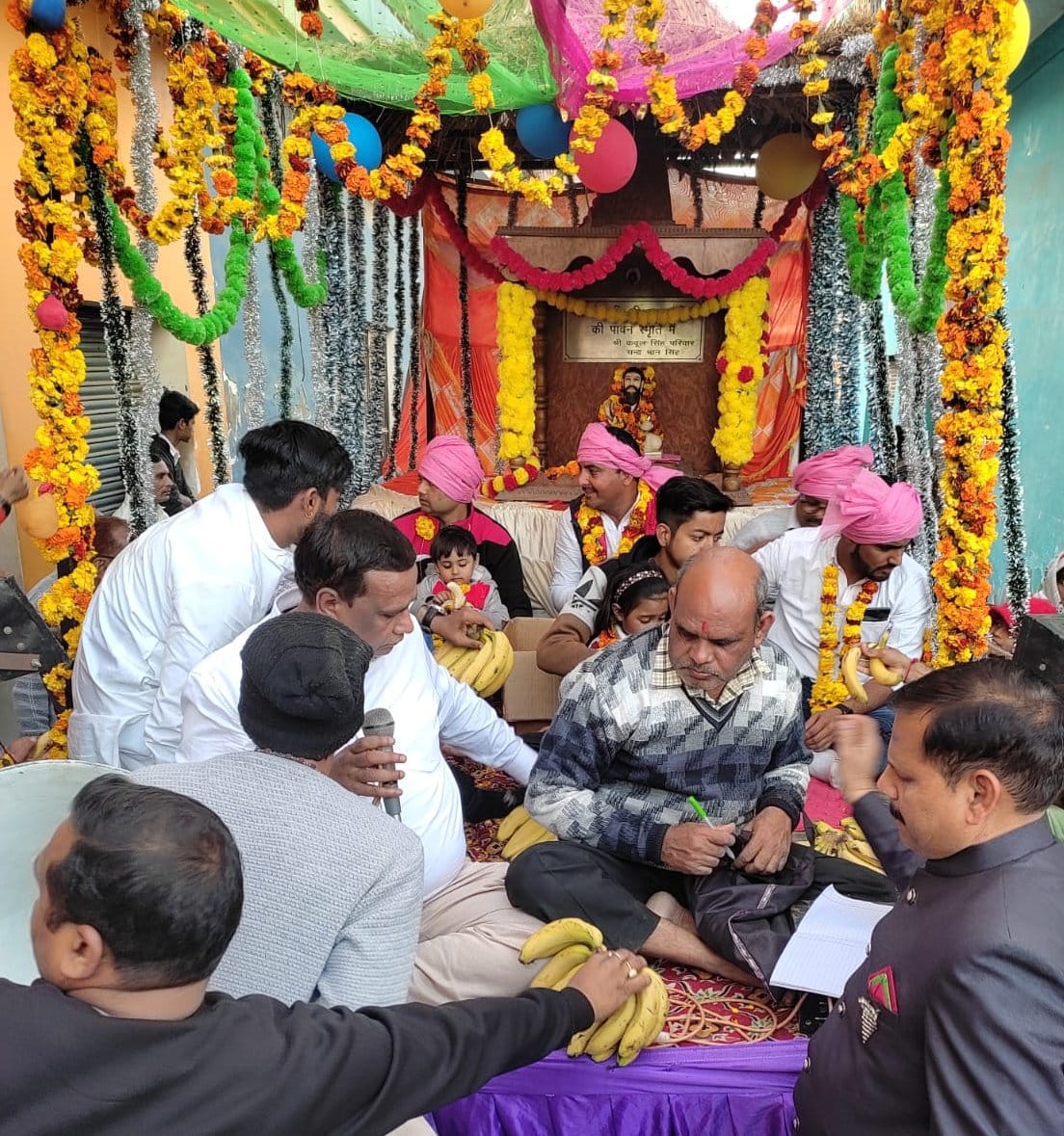 Procession taken out on the birth anniversary of Saint Ravidas